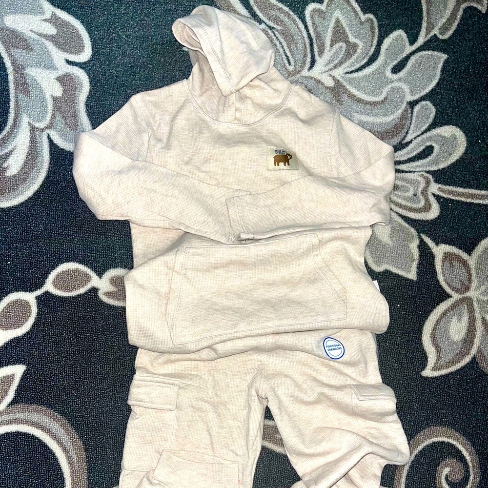 Brand New Garanimals Kids Clothing Sets. Multiple sizes.